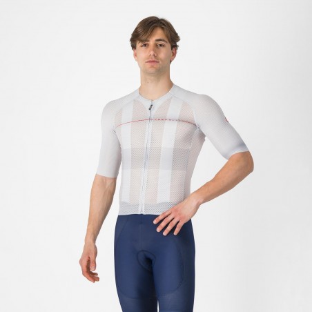Tricou cu maneca scurta...