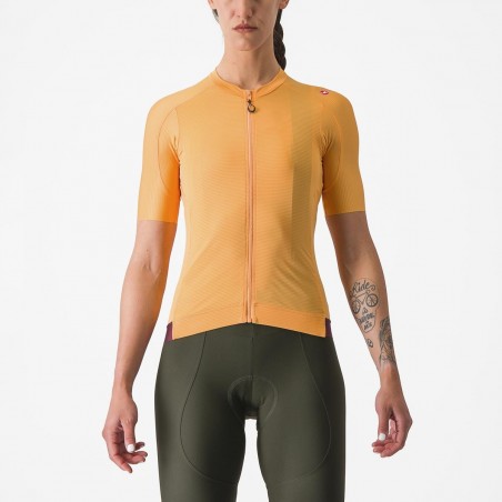 Tricou cu maneca scurta...